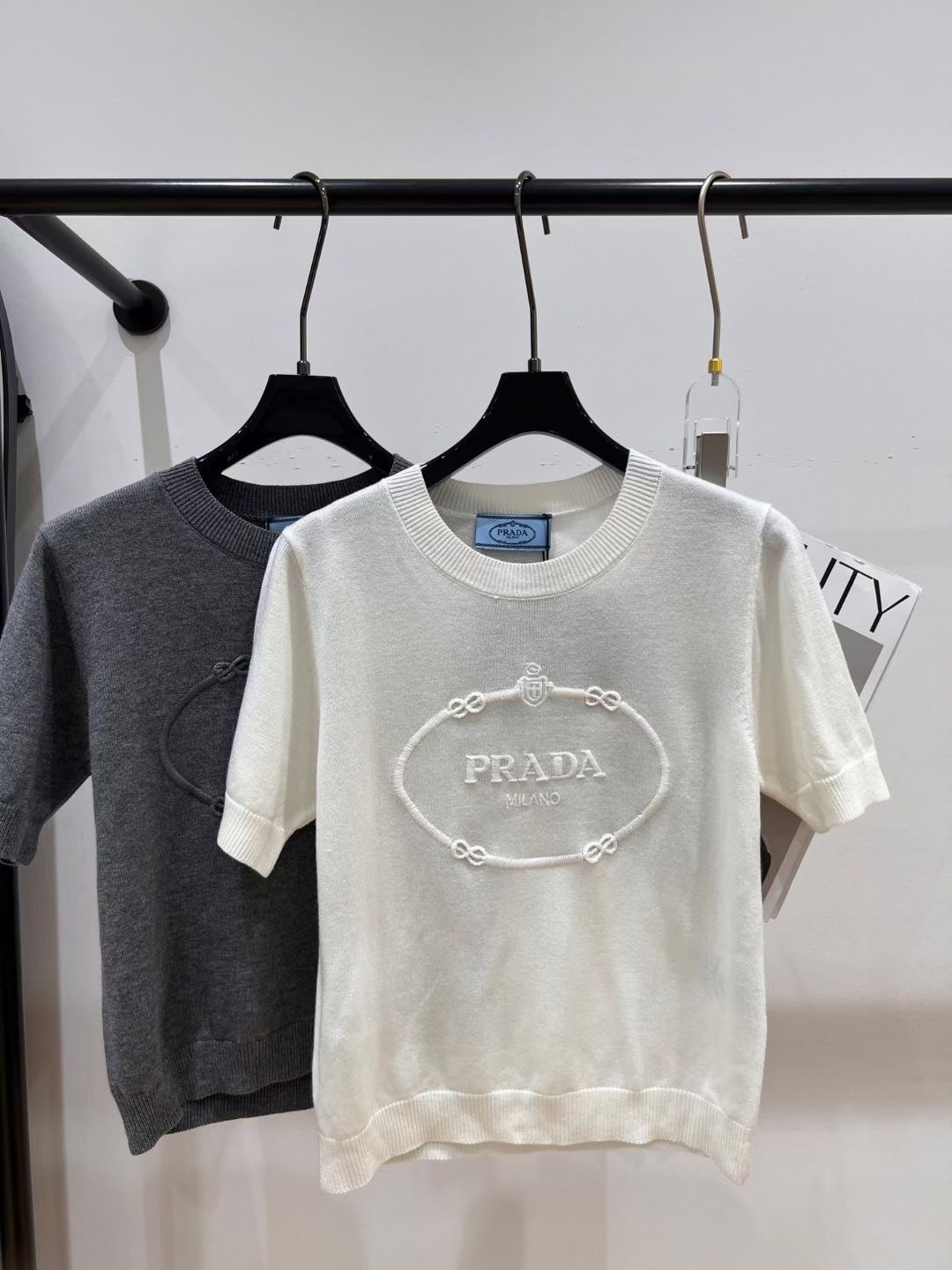 PRADA 프라다 여성 반팔니트 31515-107