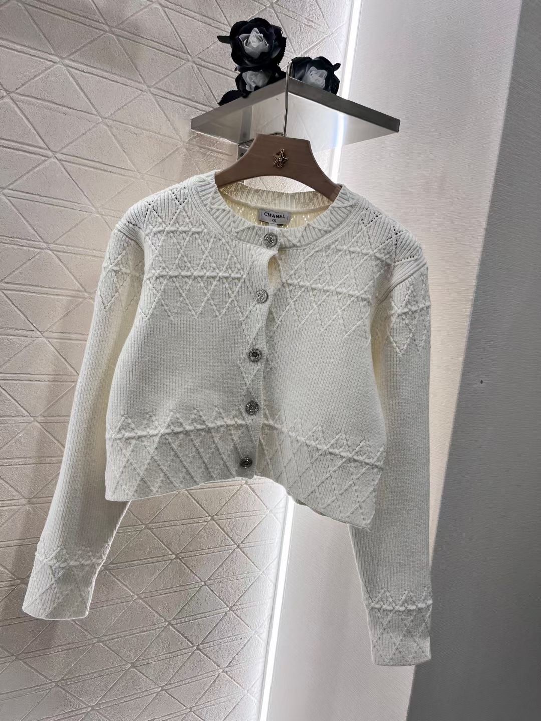 CHANEL 샤넬 여성 가디건 31515-68