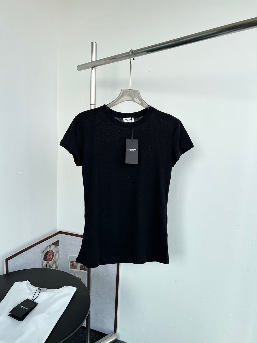 YSL 입생로랑 여성 반팔티 31515-56