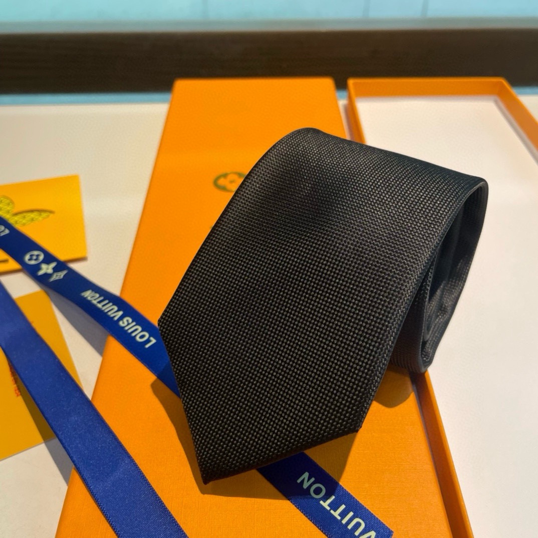 LV 루이비통 넥타니 31700300