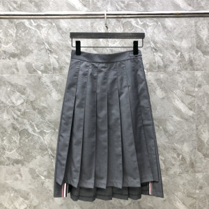 THOM BROWNE 톰브라운 스커트 31700126