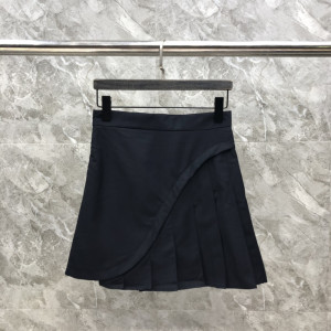 THOM BROWNE 톰브라운 스커트 31700125