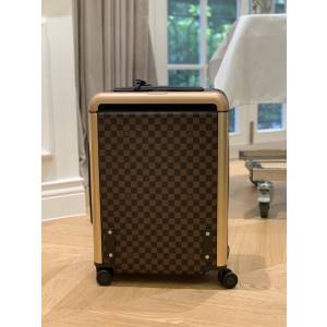 LV 루이비통 캐리아