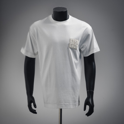 GIVENCHY 지방시 반팔 32300343