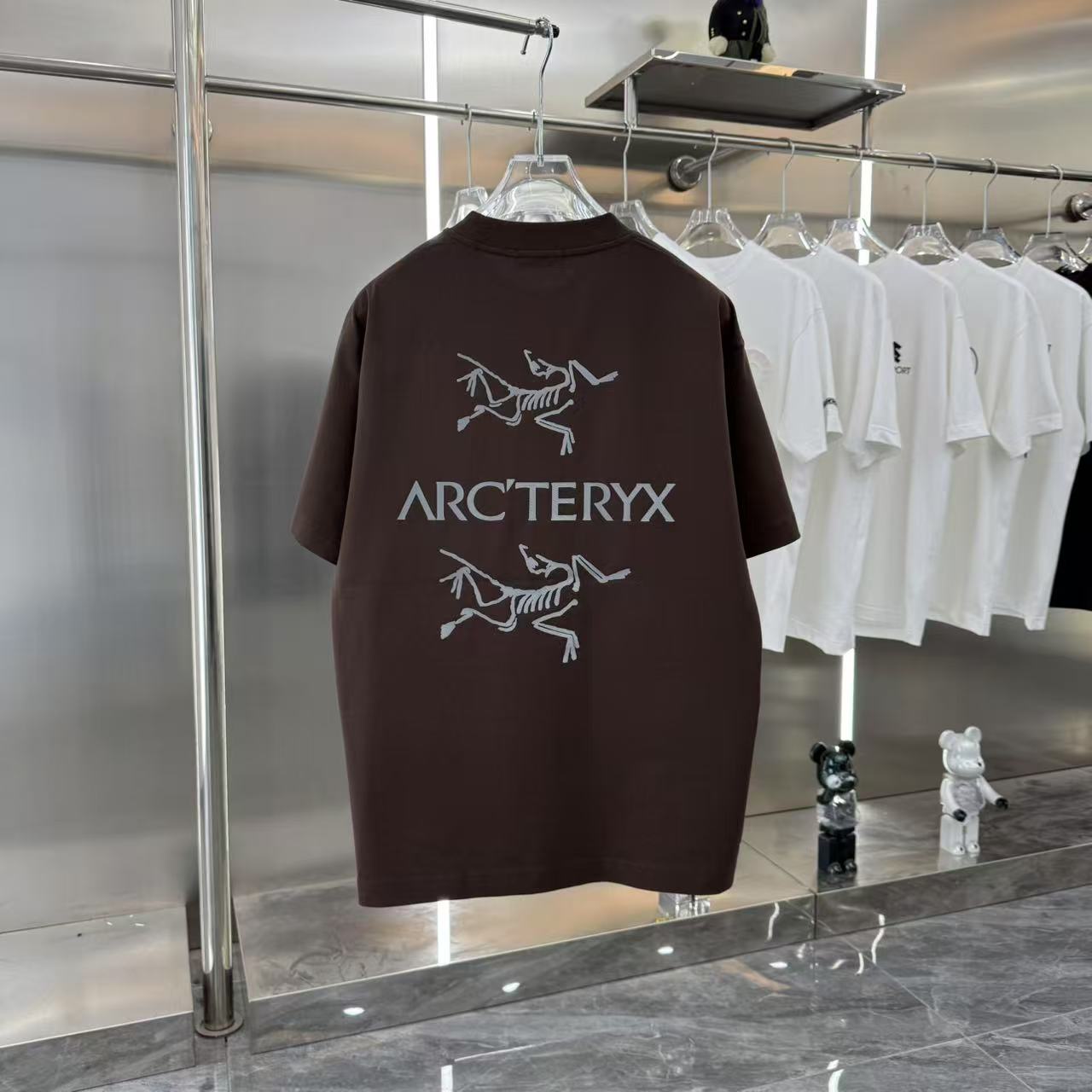 ARCTERYX 반팔티 남성 3230056