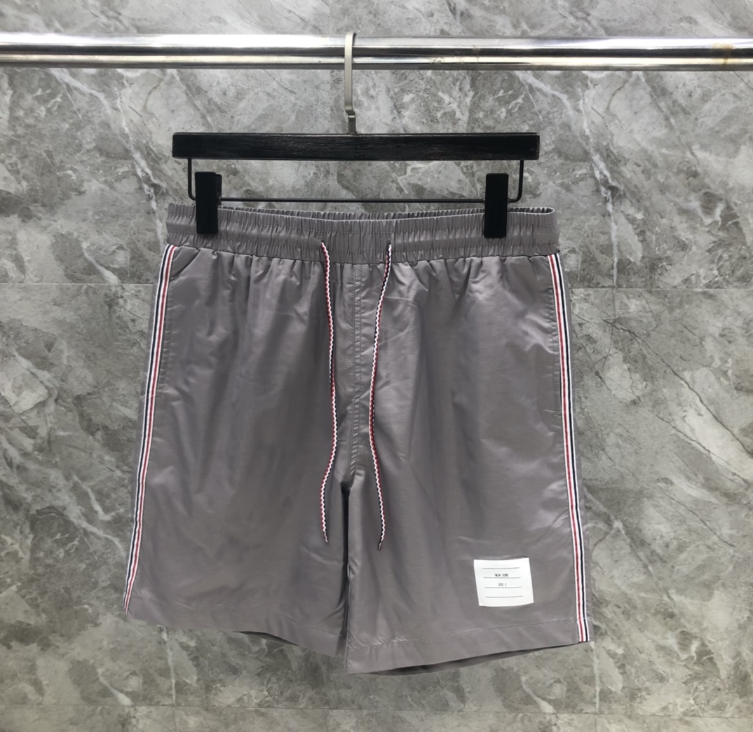 THOM BROWNE 톰브라운 반바지 3230052