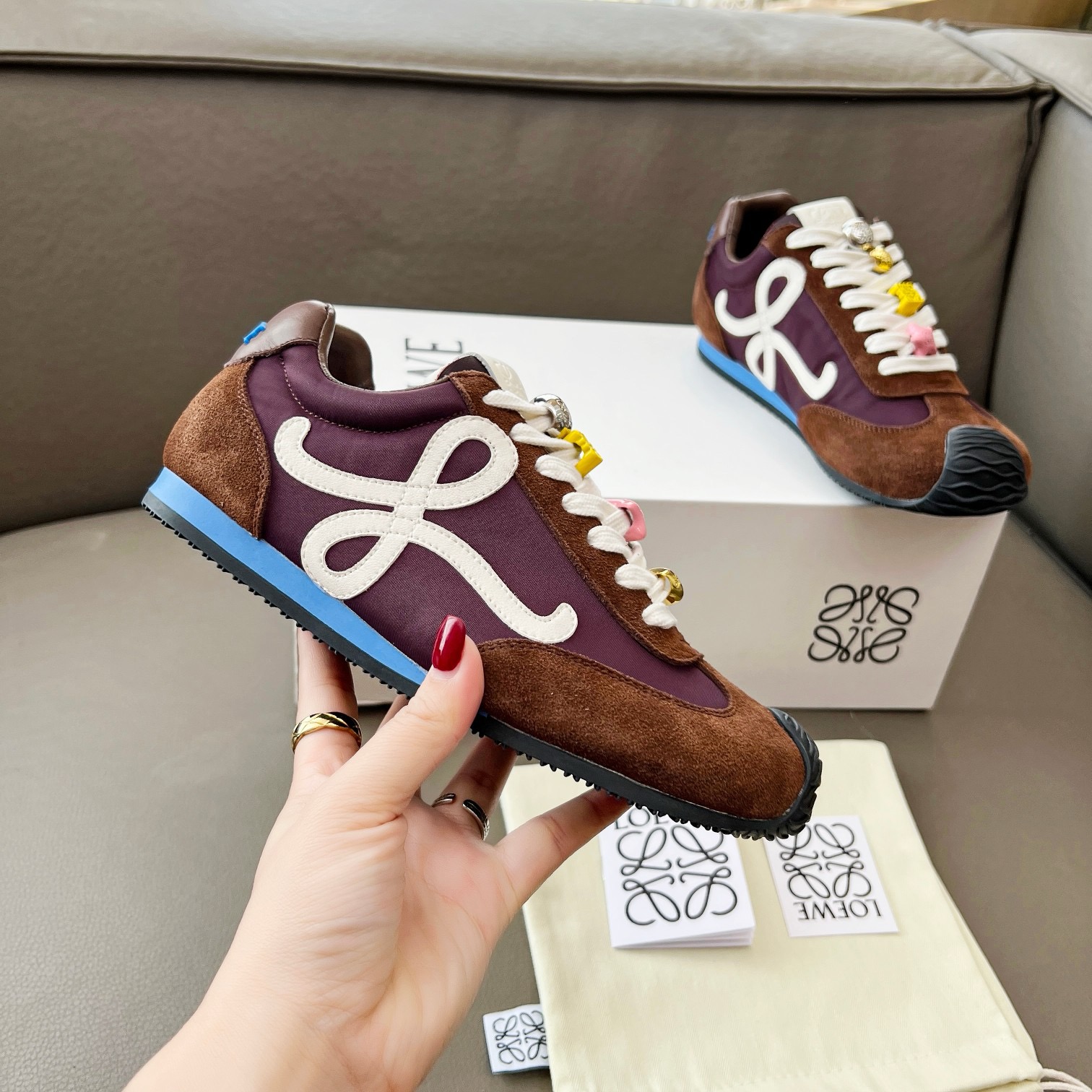 LOEWE 로에베 여성공용 3250098