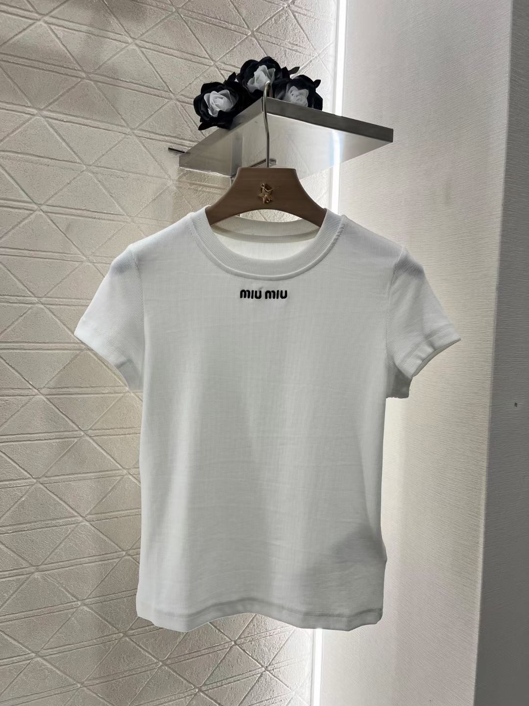 MIUMIU미우미우 여성반팔 40100226