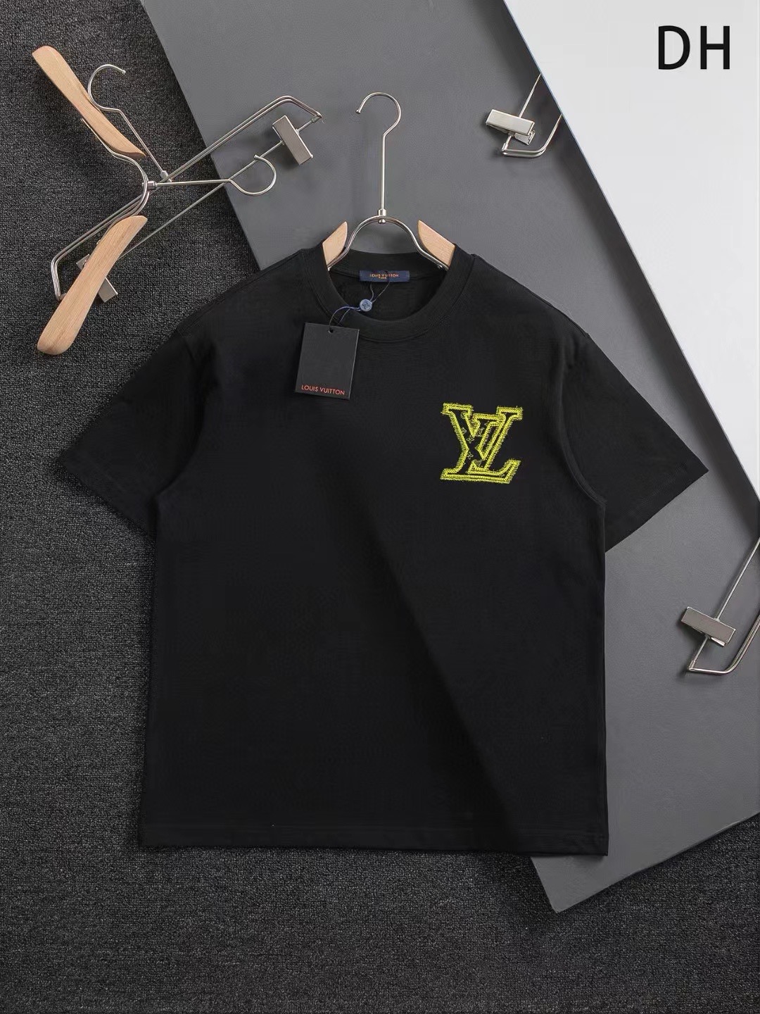 LV 루이비통 남녀공용 반팔 40100602