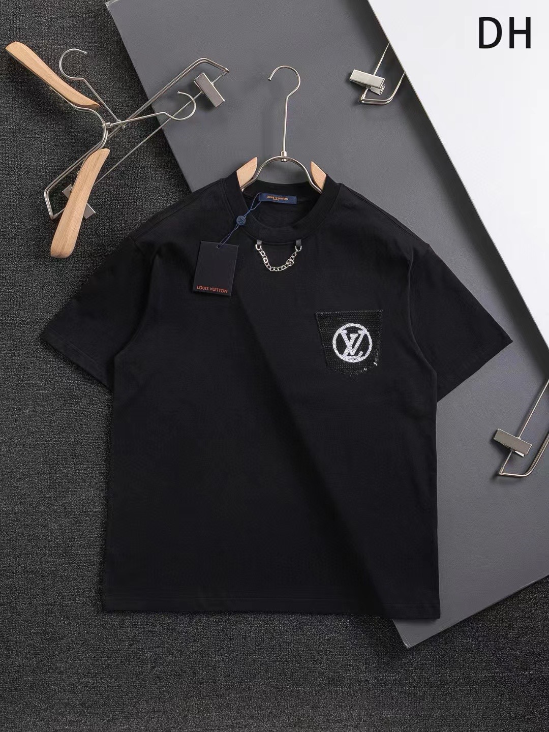 루이비통 남녀공용 반팔 40100611