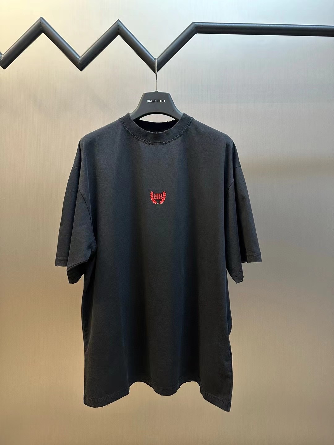 발렌시아가 남성반팔 40100657