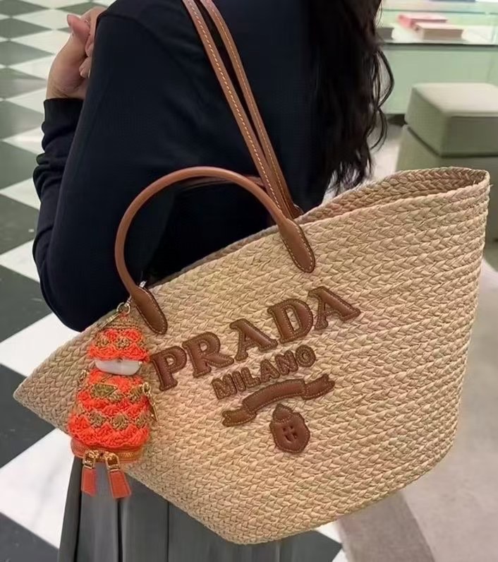 PRADA 프라다 1BG470