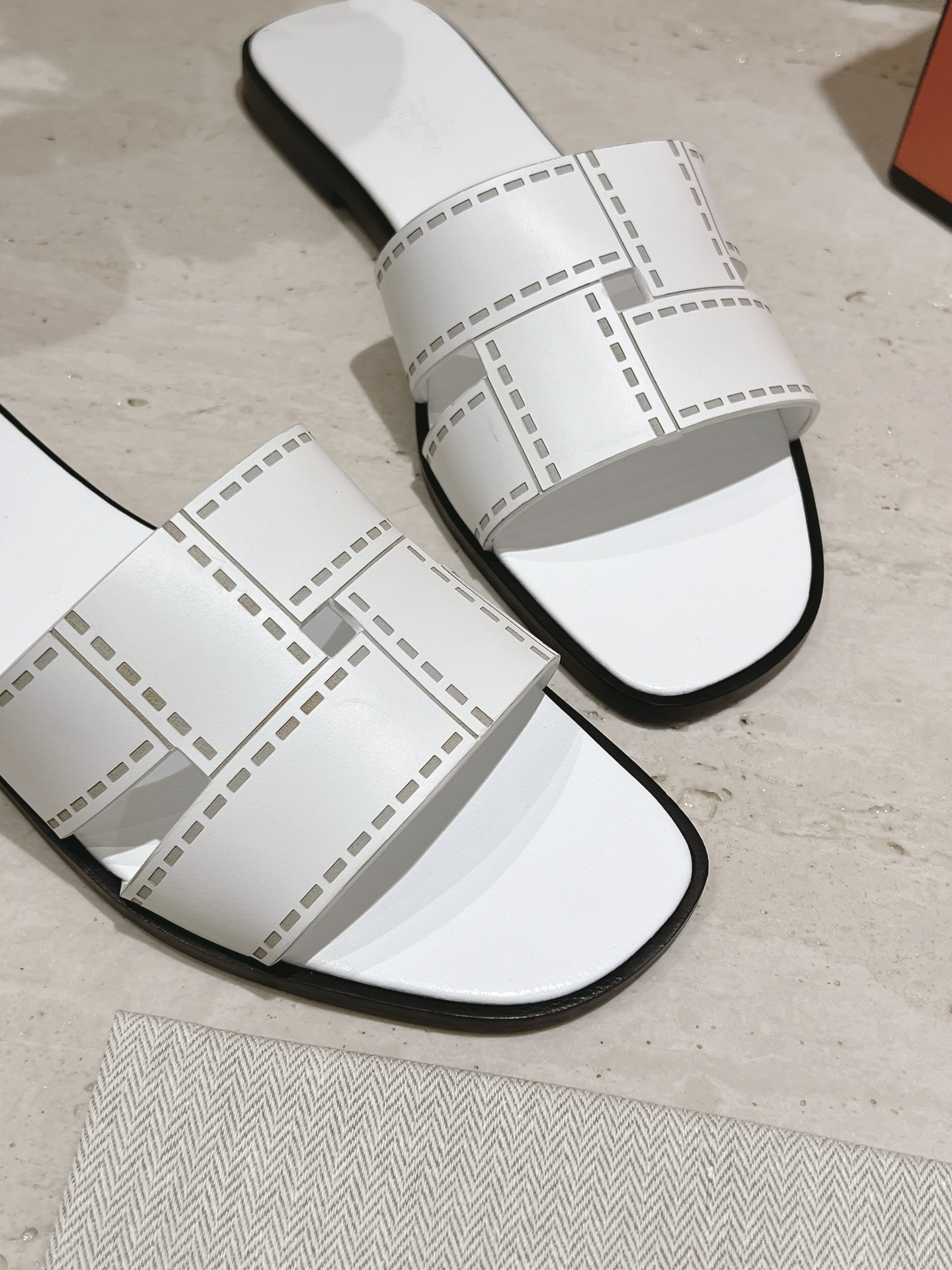 HERMES 에르메스 여성 4300059