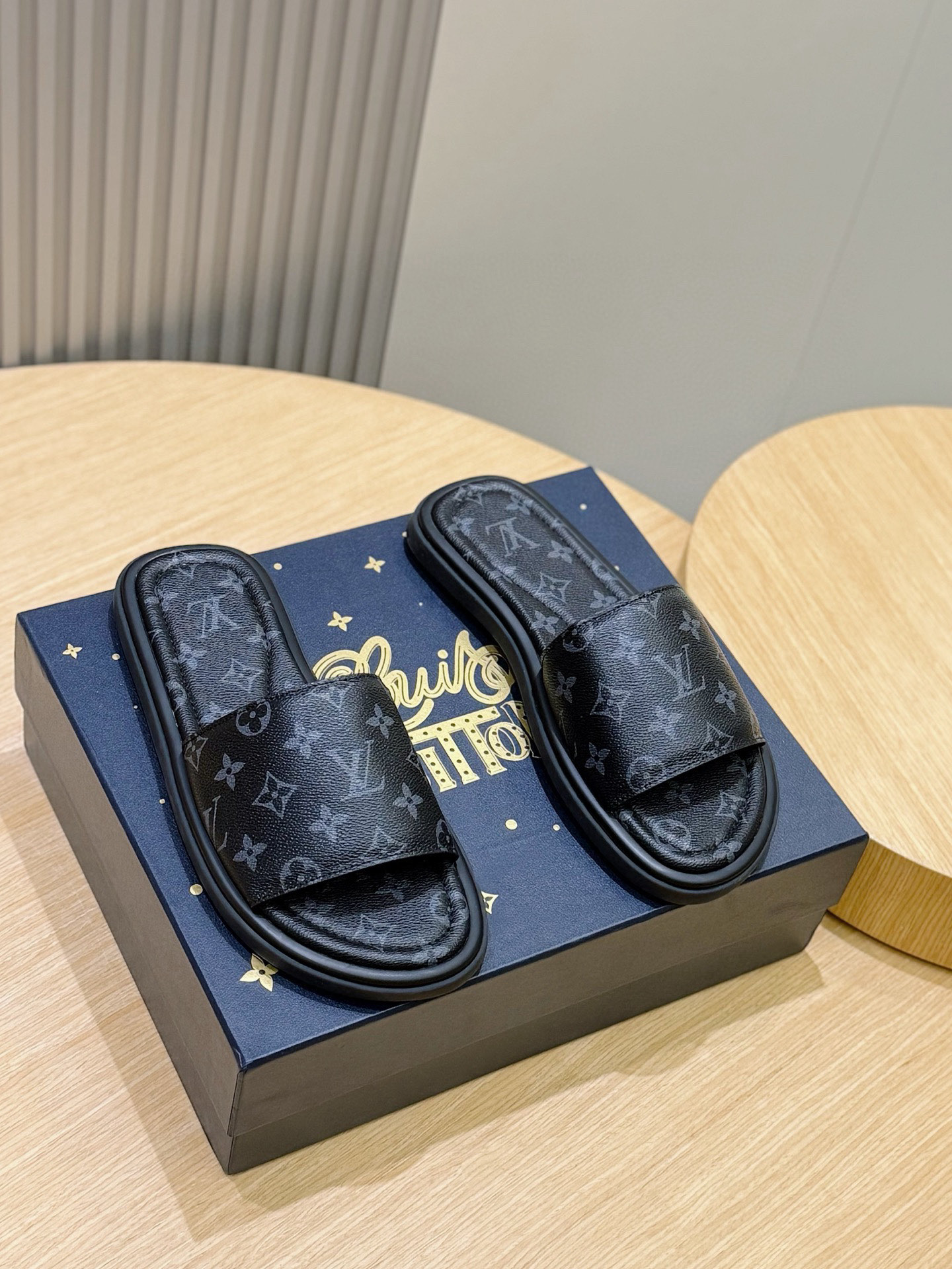 LV 루이비통 남성 53025036