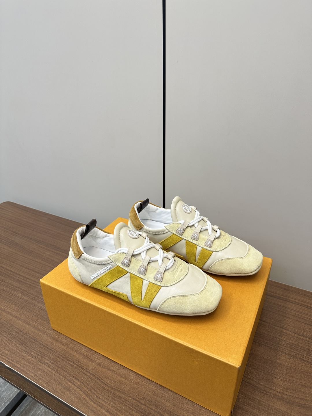 LV 루이비통 53025088