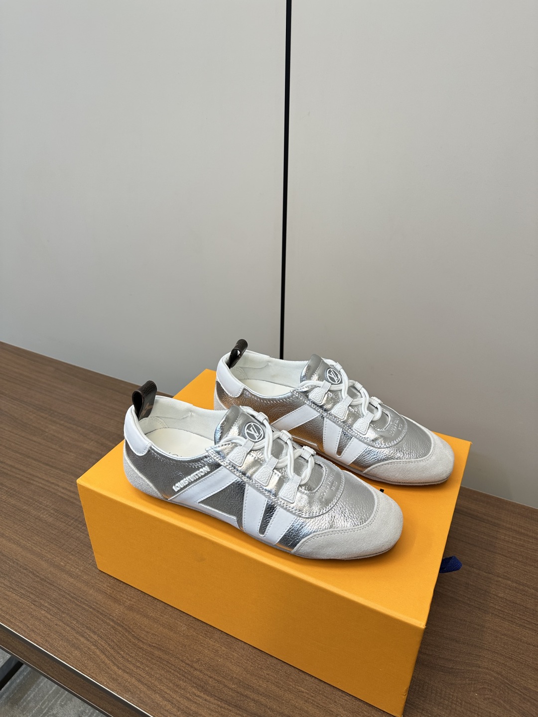 LV 루이비통 53025090